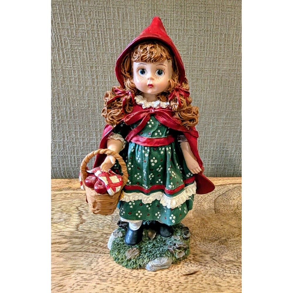 Vintage 1999 Madame Alexander Little Red Riding Hood Resin Figurine #90190